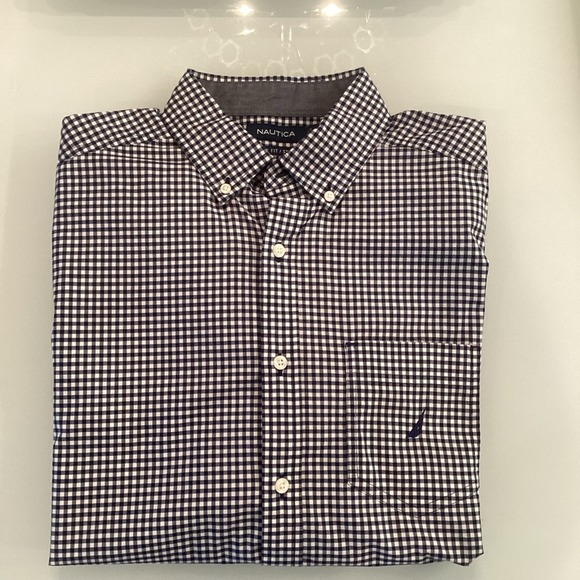 Nautica Men’s Med. Blue Check Button Down Shirt In Excellent Preowned Condition - Picture 6 of 6